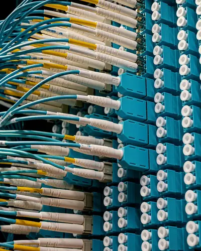 Internet dedicado por fibra óptica